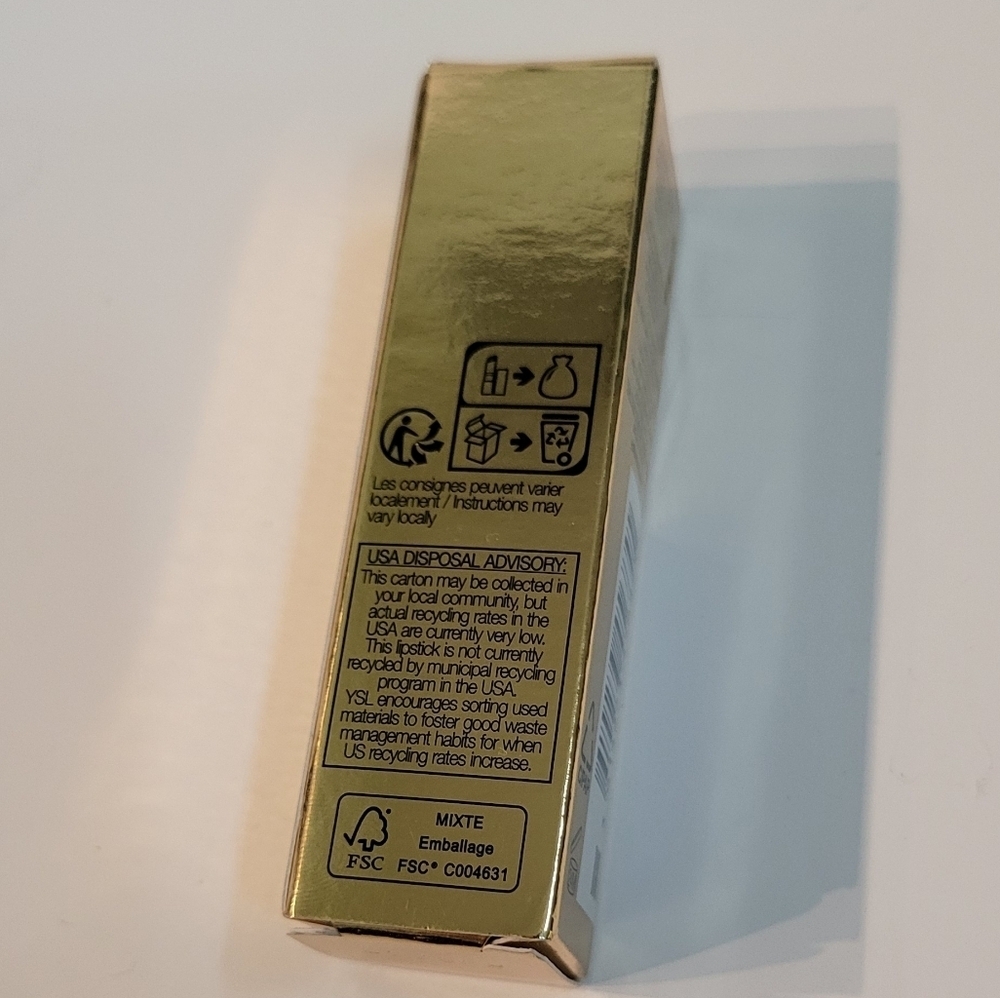 Yves Saint Laurent Rouge Volupté Shine Oil-In-Stick Lip Color Nude Lingerie - Picture 5 of 8